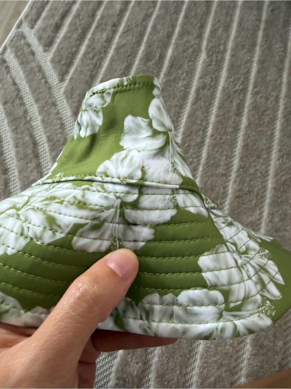 Aloha de Mele green tropical hibiscus reversible hat beach  Hawaii - Picture 8 of 8